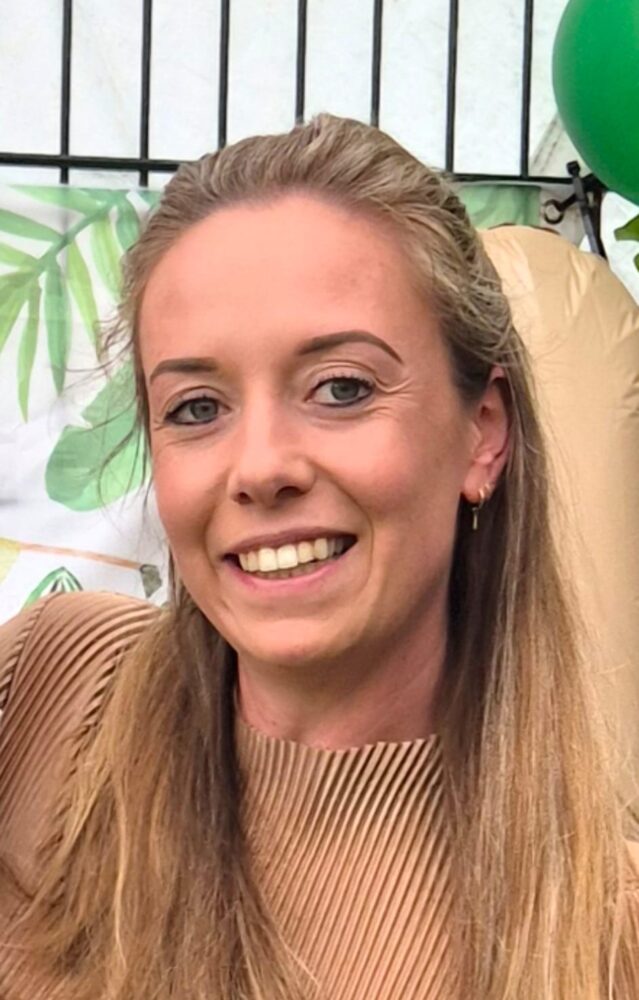 Sharon van de Laar Spine Clinics