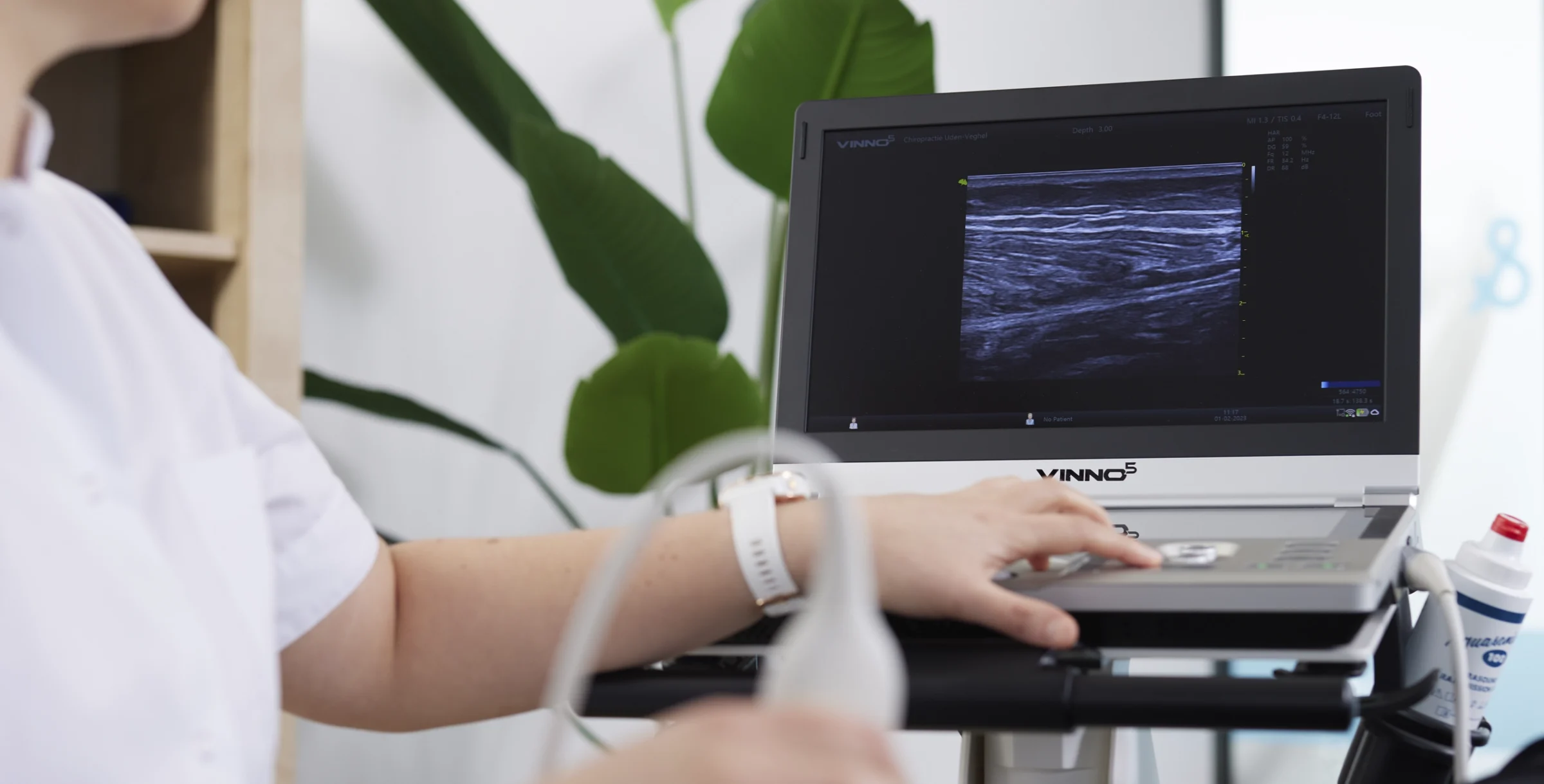 Spine-Clinics_echografie_headerfoto