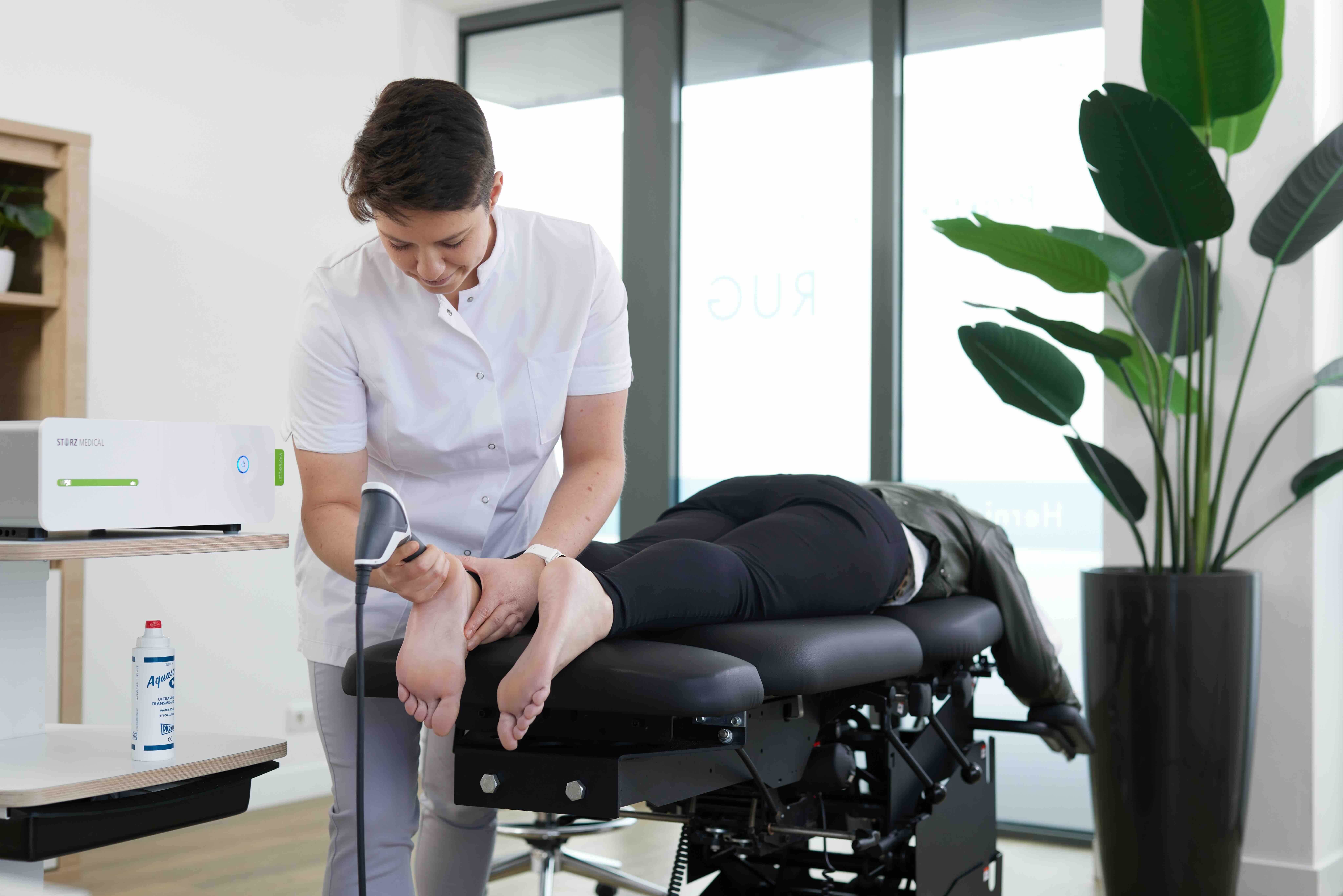 Radiale shockwavetherapie bij hielspoor – Spine Clinics shockwave-expertisecentrum